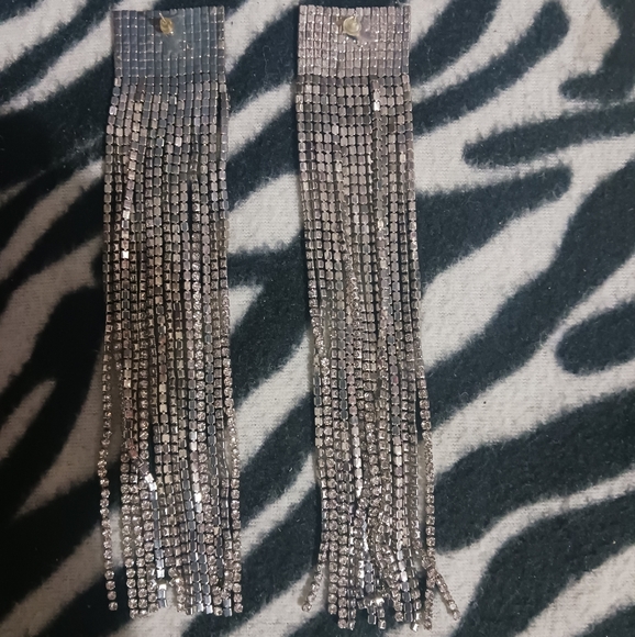 Women silver rhinestone fashion fringe long earrings - Picture 7 of 7